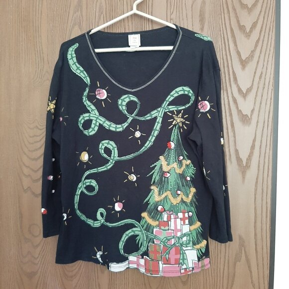 Jess & Jane Tops - Jess & Jane Top Women Large Black Christmas Tree Presents V-Neck Top XL